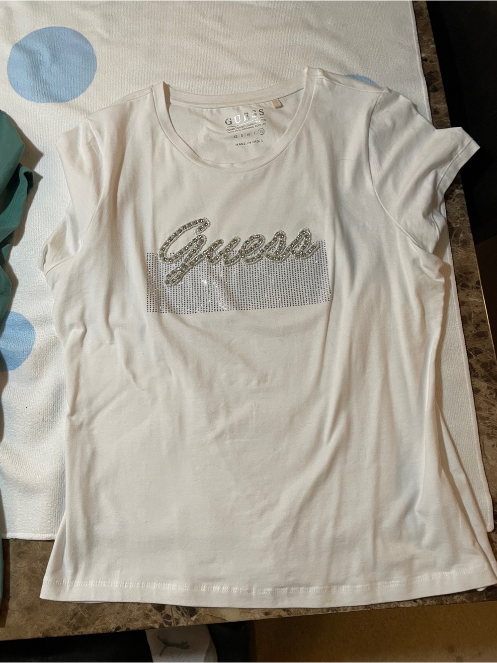 Guess T-shirt